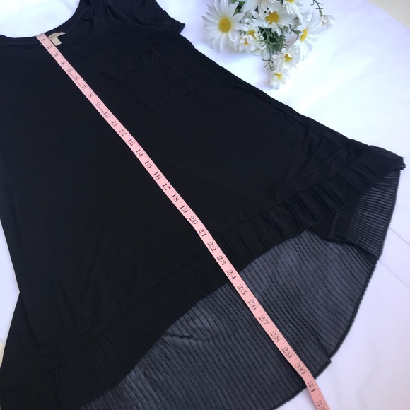 SOLD Bordeaux Black A Line Top w Accordion back - Picture 4 of 8